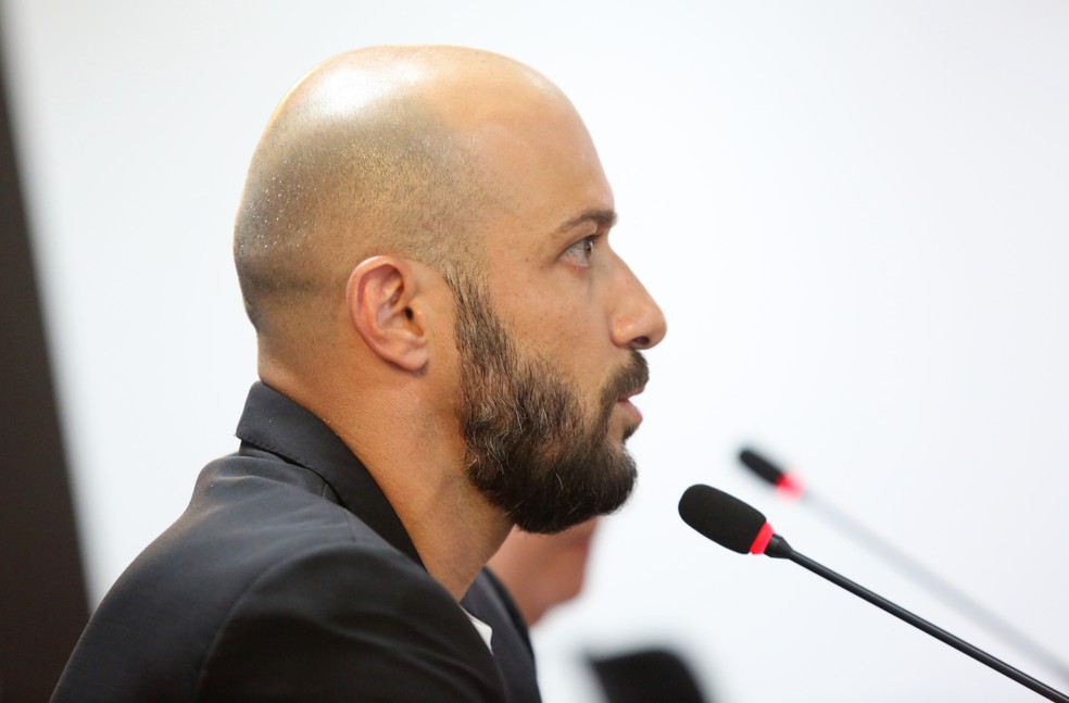 CABE NO TIMÃO? Ex-diretor do Corinthians comenta possibilidade de retorno ao futebol profissional