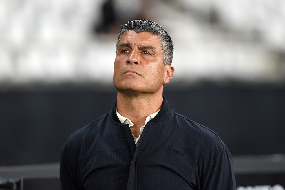 Pedro Emanuel em Botafogo x Vasco — Foto: Alexandre Durão