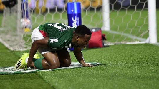 Jhon Arias reencontra Fluminense apenas 18 dias após anúncio no Verdão - Foto: (Marcos Ribolli)