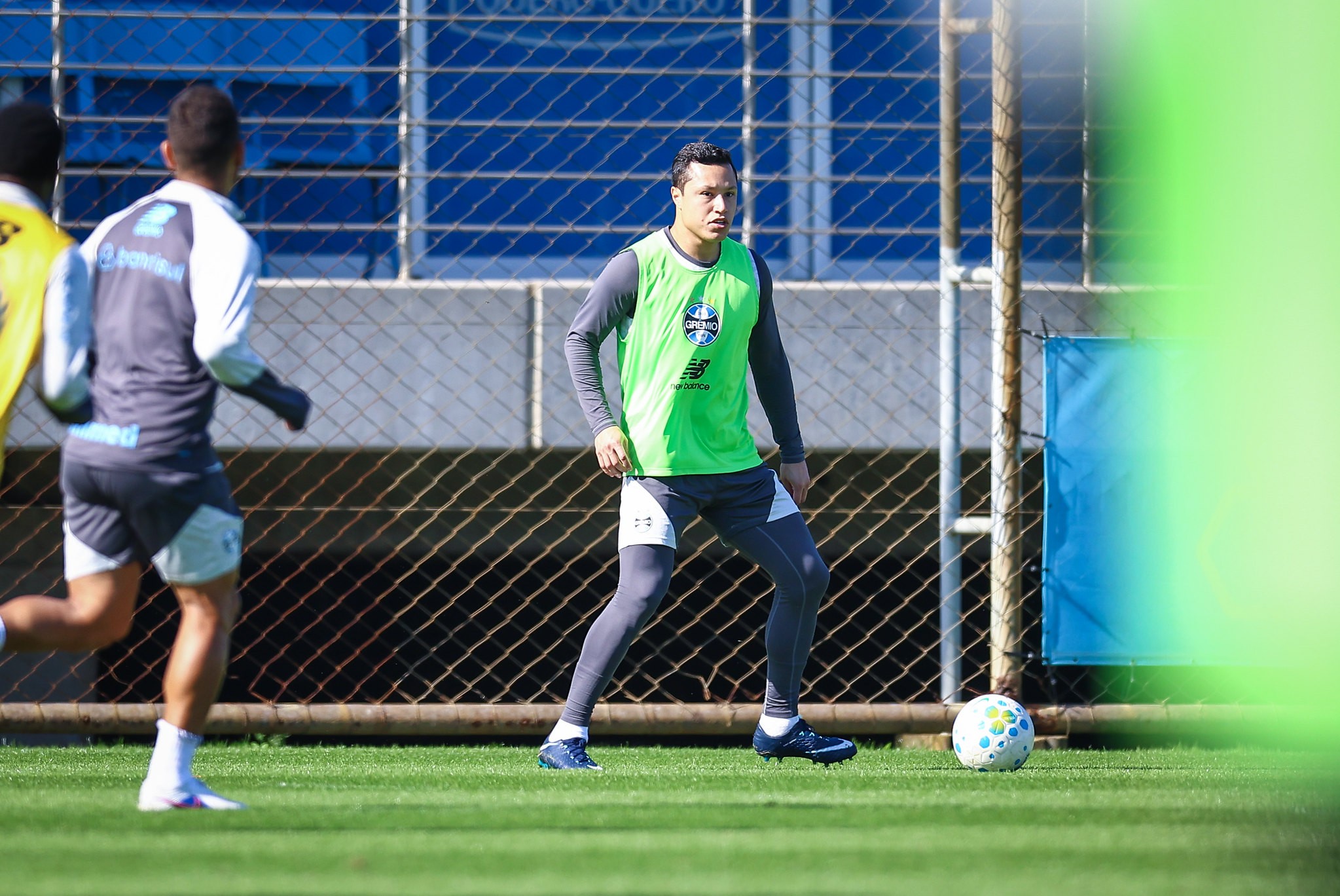 Marlon avança em recuperação e fica mais próximo de voltar a jogar pelo Grêmio