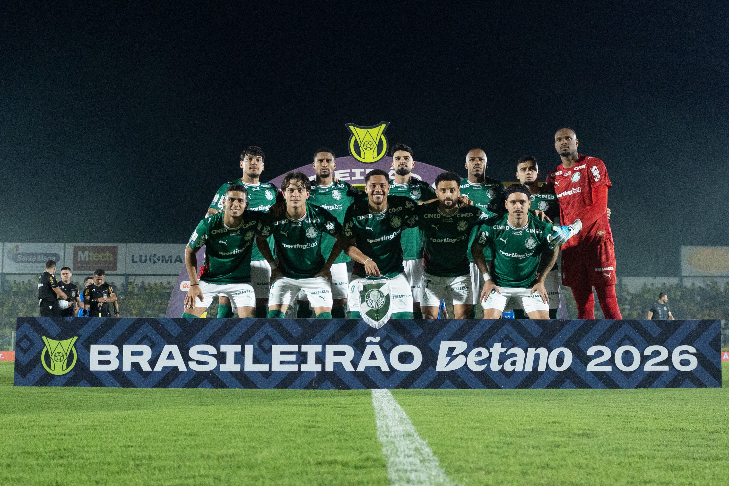 Palmeiras empata com Mirassol e vê Arthur ser expulso em campo