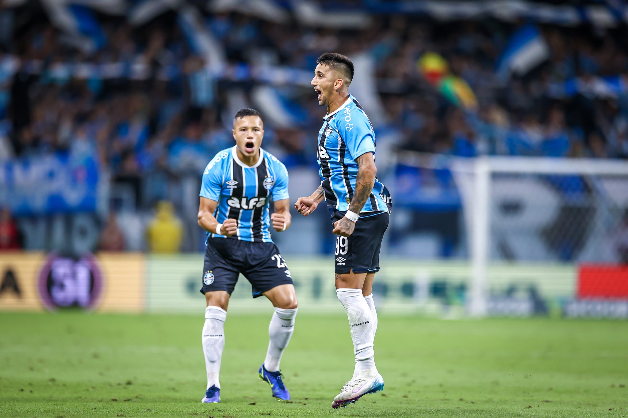 Grêmio recupera DNA competitivo após demissão de técnico no Gre-Nal.