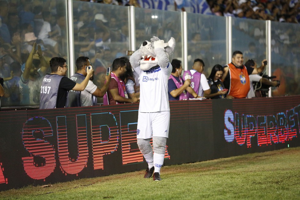 Lobo, mascote do Paysandu — Foto: Wagner Santana / OLiberal