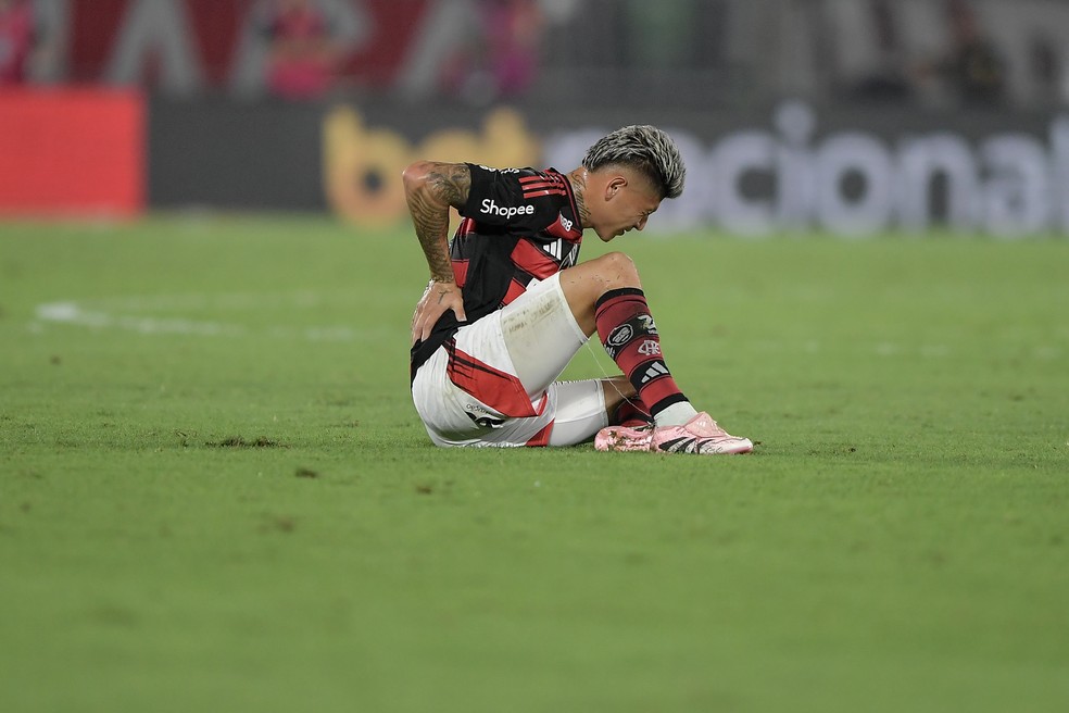 Carrascal sofreu edema sseo na costela em Flamengo x Sport  Foto: Thiago Ribeiro/AGIF