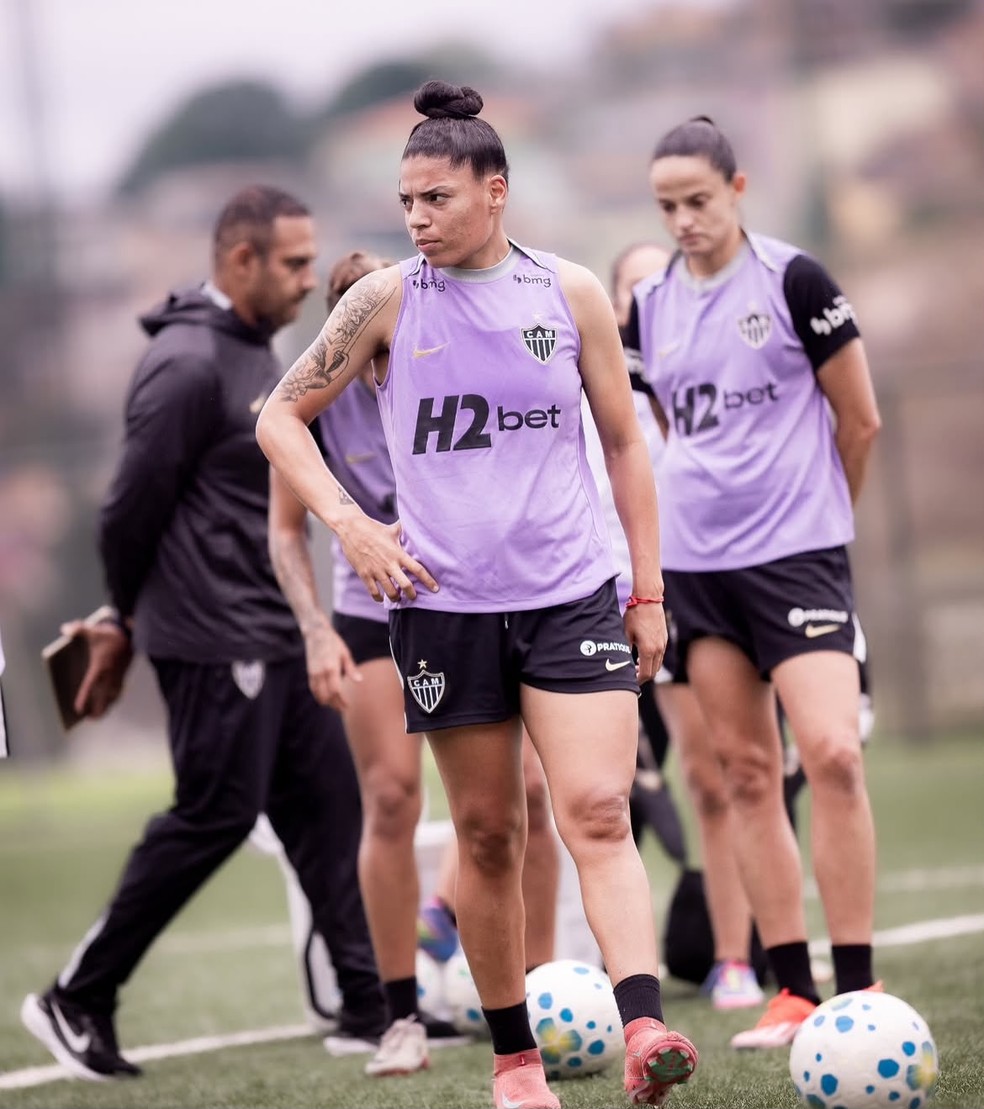 Karen Cristina, zagueira do Atlético