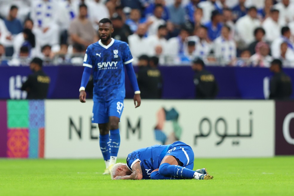 Neymar sofre lesão durante jogo do Al-Hilal pela Champions League da Ásia — Foto: Getty Images