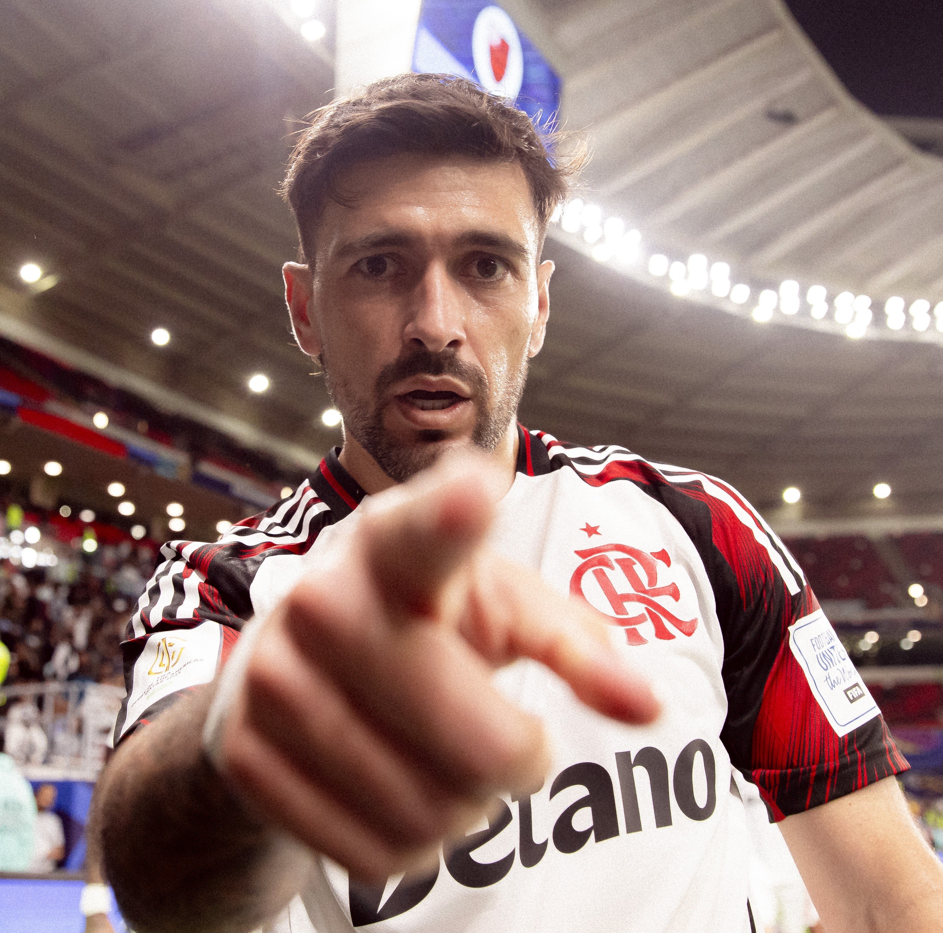 Arrascaeta brilha novamente, aumenta sua idolatria e deslancha números impressionantes no Flamengo