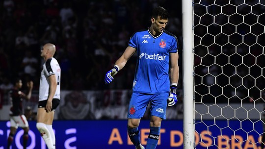 Análise: Vasco sofreakun freebetpior derrota com Paiva - Foto: (Marcos Ribolli / ge)