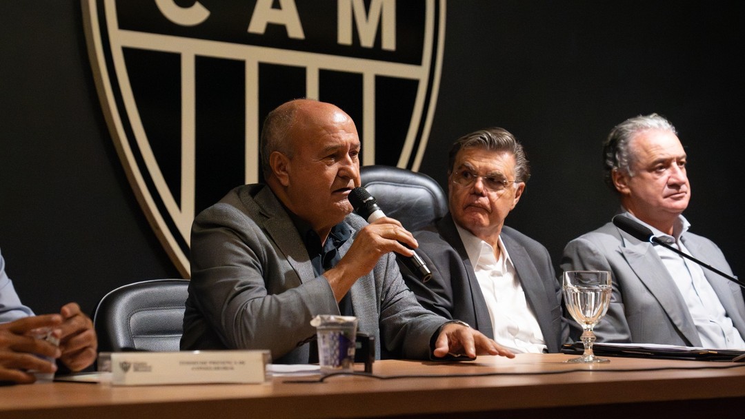 O que é o Atlético para você?': Rodrigo Caetano responde no 'Pinga