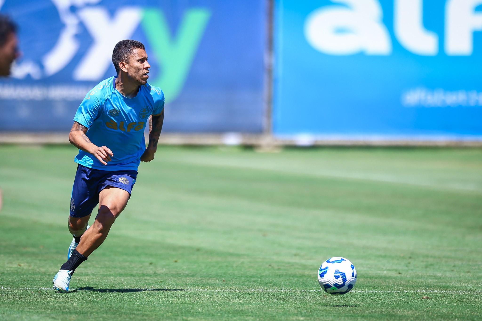 Lesionados do Grêmio participam de treino e ficam perto de voltar