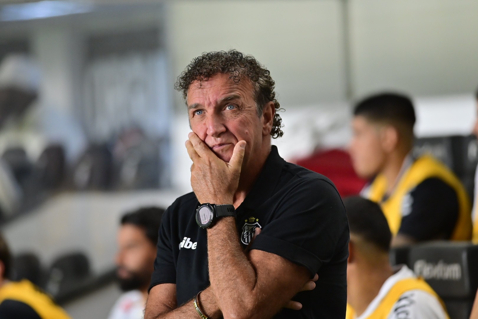 Neymar fora de Santos x Flamengo: Cuca analisa suspensão do craque | Ge