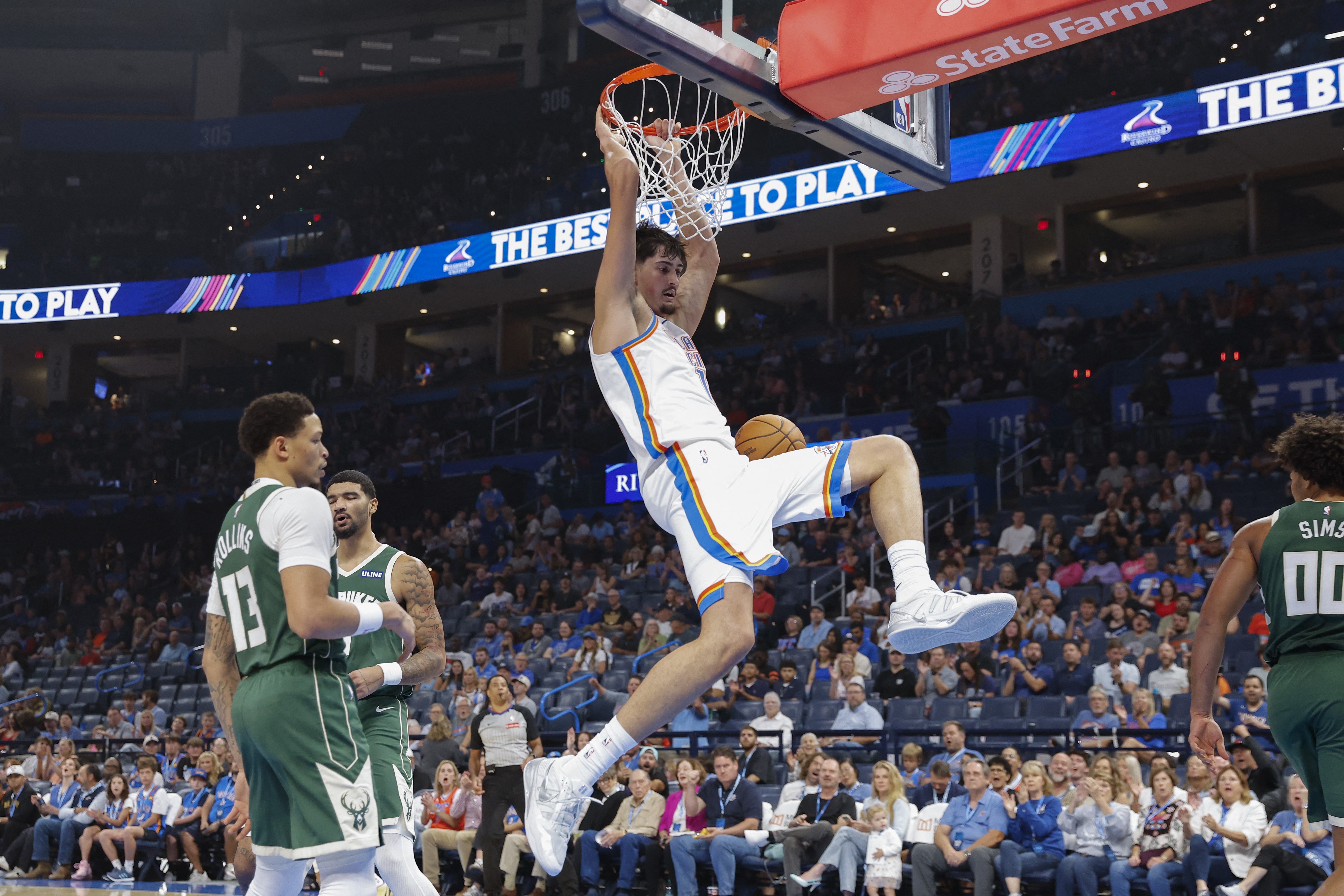 Calouro de 2,21m brilha com 100% de aproveitamento em partida na pré-temporada da NBA