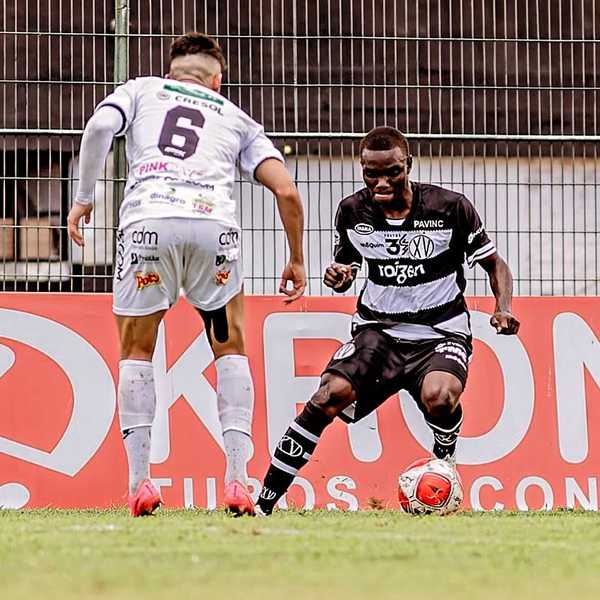 Contratação de mais um atacante nigeriano reforça o elenco do Flamengo