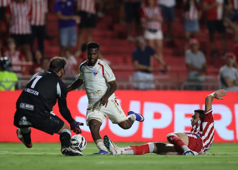 Artilheiro do Fortaleza, Vitinho volta ao time contra o Atllético-GO | Ge