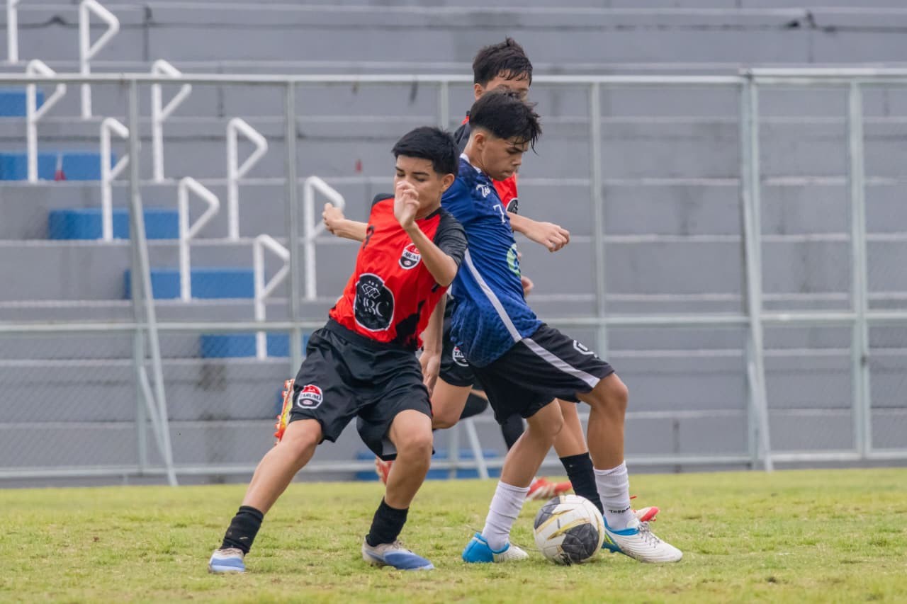 Nacional e Guerreirinhos fecham fase de grupos na liderança do Amazonense Sub-14