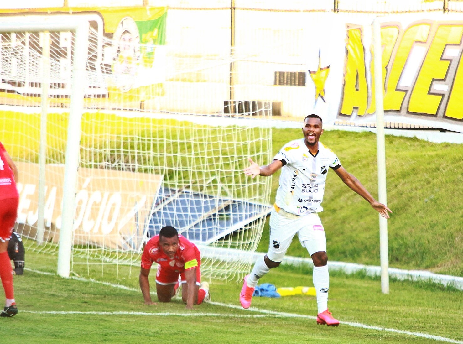 CBF confirma datas e locais de confrontos das quartas de final da Série ...