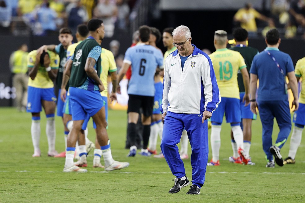 Dorival Junior após eliminação do Brasil na Copa América — Foto: Kevork Djansezian/Getty Images