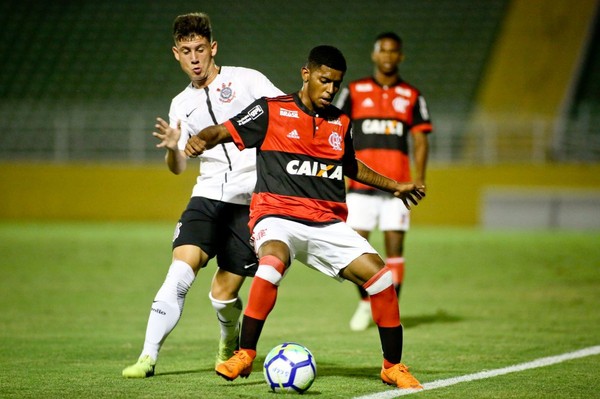 Afastado do Sub-20 do Flamengo, Wesley “Gasolina” tem multa