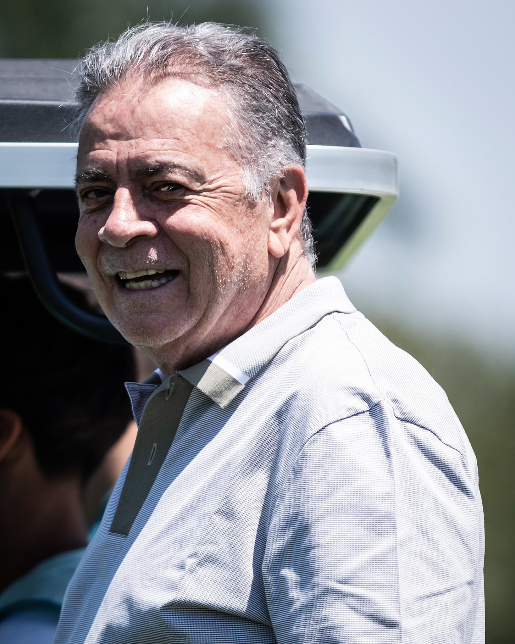 Mano Menezes fica? Presidente aguarda diretor executivo para decidir futuro de tecnico