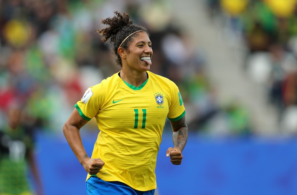 Cristiane: lugar de mãe é (também) no futebol - Tpm