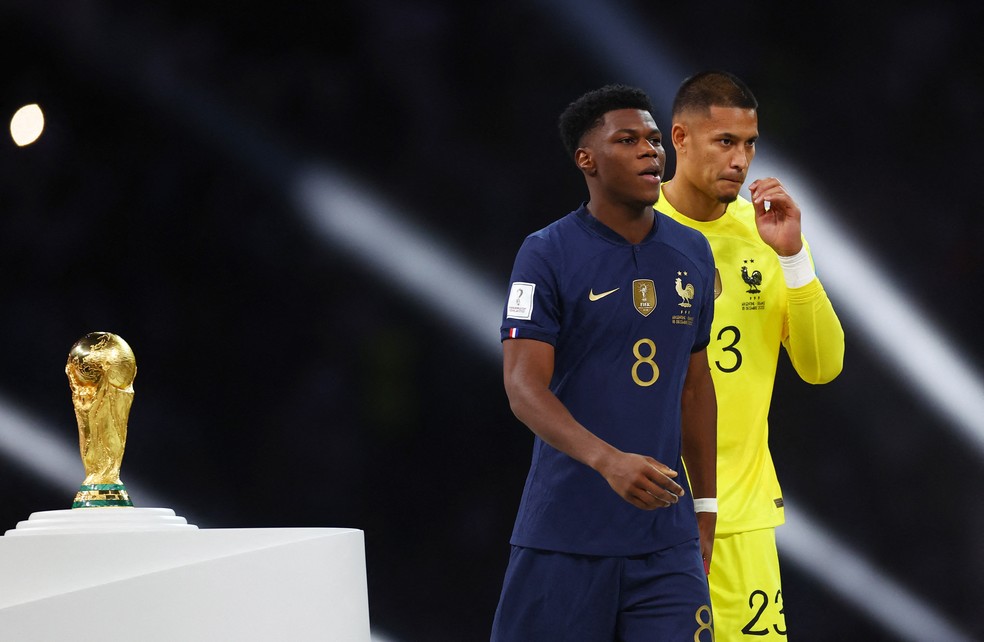 França tem três jogadores em seleção provisória dos melhores da Copa do  Mundo - Bem Paraná