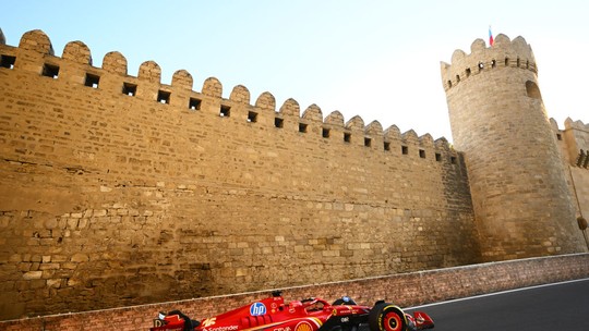 GP do Azerbaijão: Charles Leclerc lidera 2º treino livre