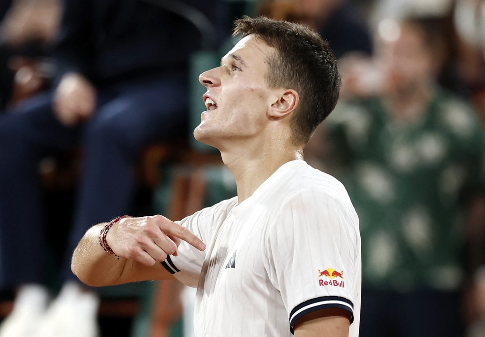 Jakub Mensik vence João Fonseca em Roland Garros — Foto: Reuters
