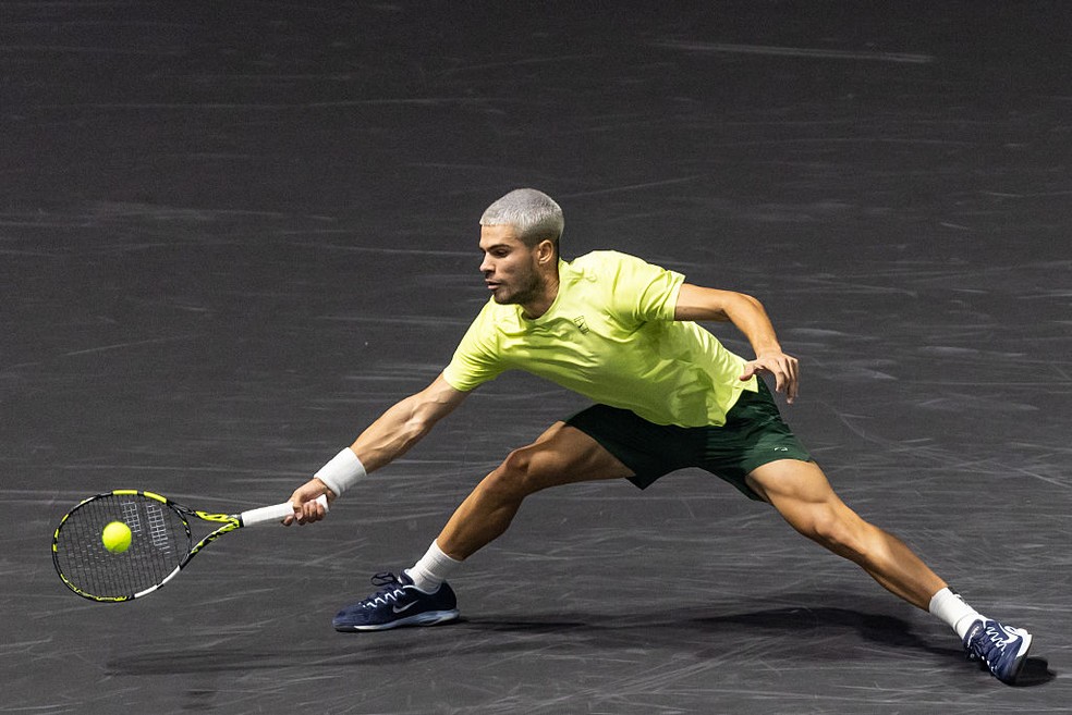 Alcaraz fica no grupo de Djokovic no sorteio do ATP Finals de