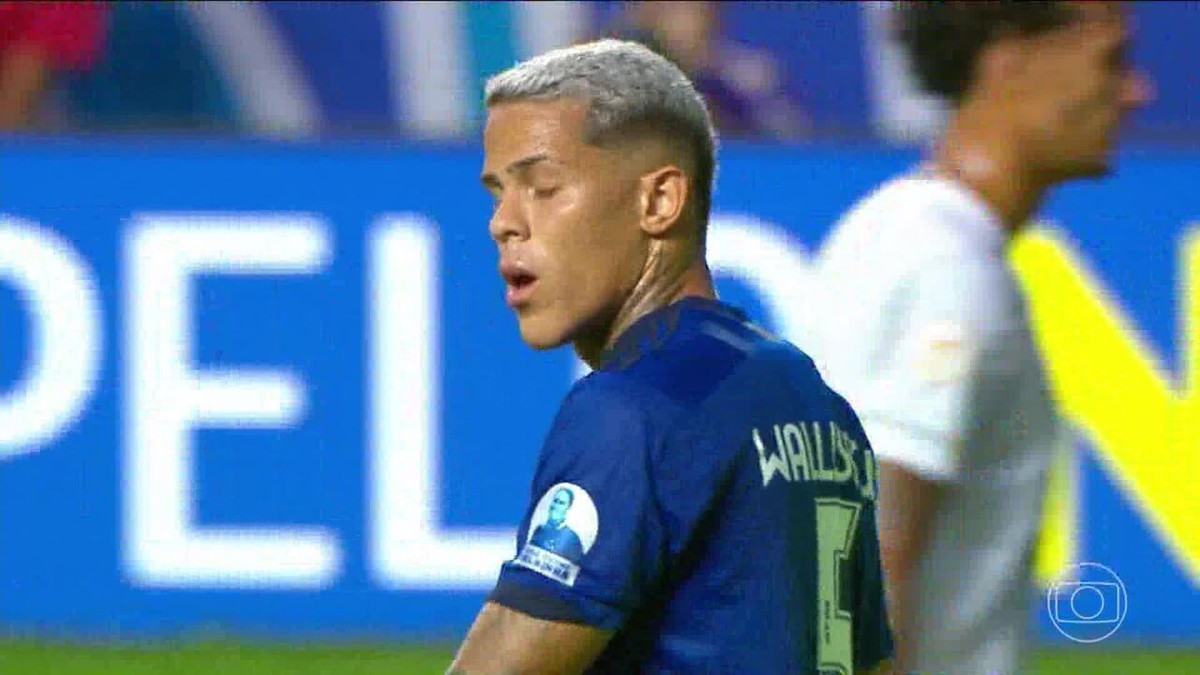 Ex-cruzeiro afastado por indisciplina retorna a time da Série B