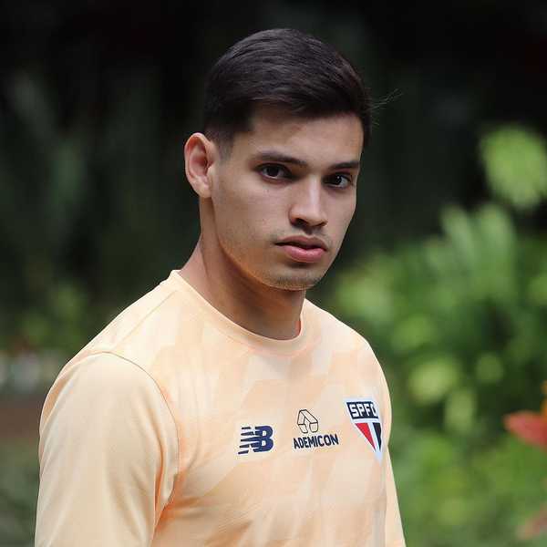 Adaptação de Bobadilla ao Brasil: influência do pai em rival do São Paulo