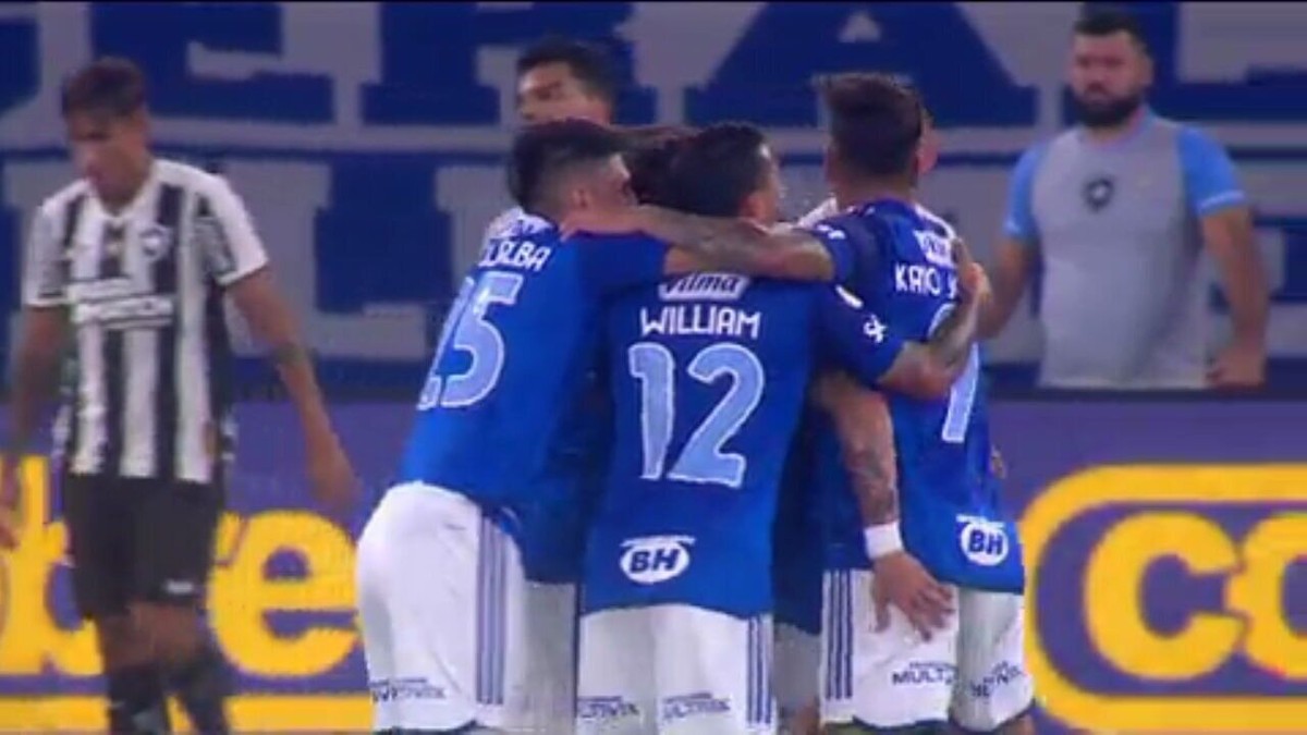 Cruzeiro esvazia DM e Diniz tem elenco completo para sequência decisiva.