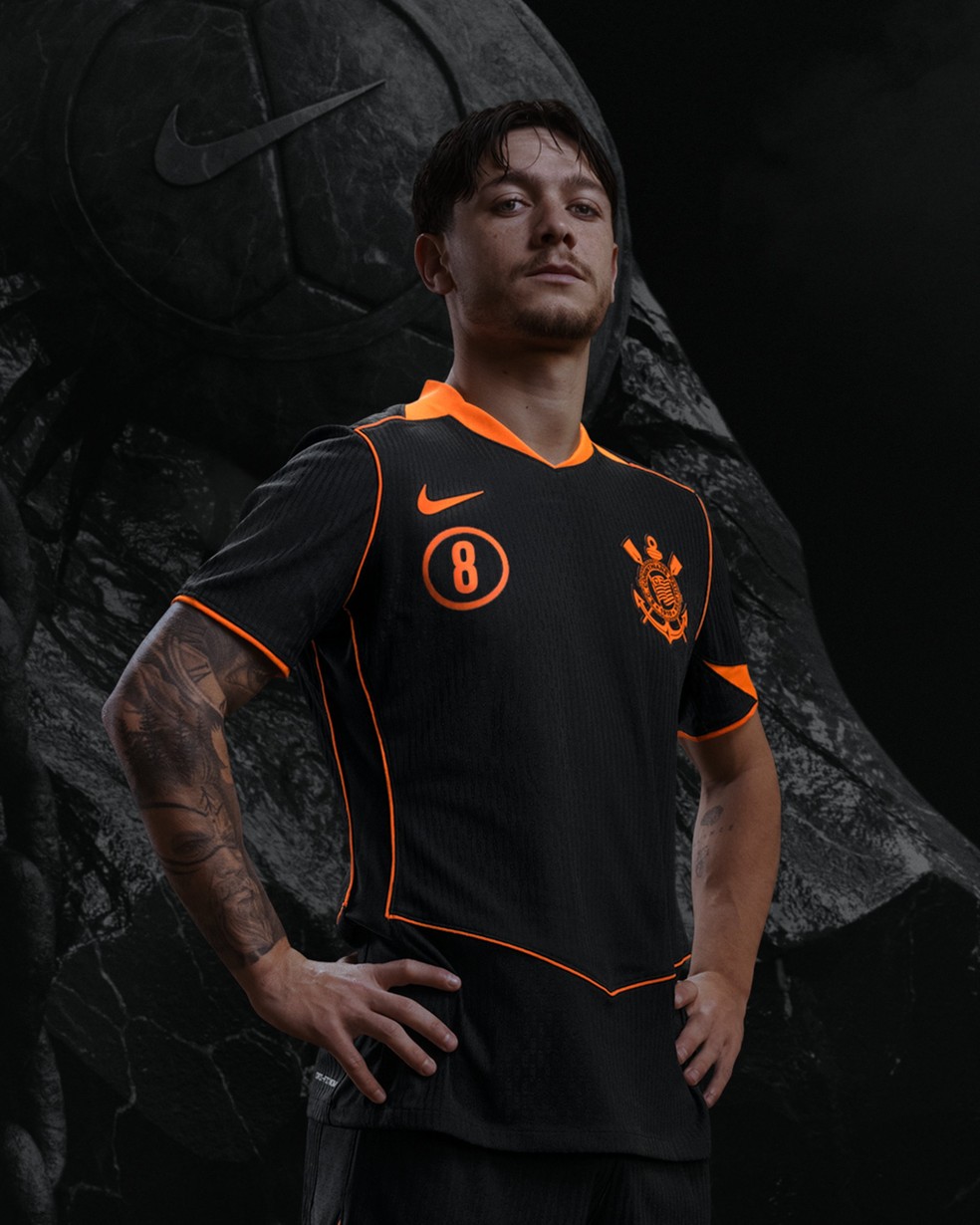 Garro em novo uniforme do Corinthians  Foto: Divulgao/ Corinthians