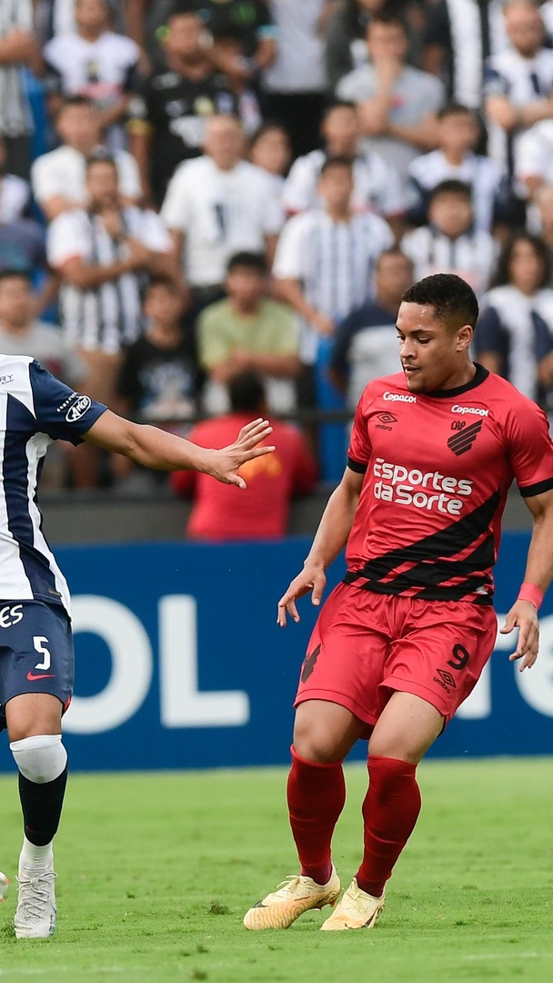 Athletico leva três gols do Bolívar em ida às oitavas da Libertadores -  Esportes - Campo Grande News