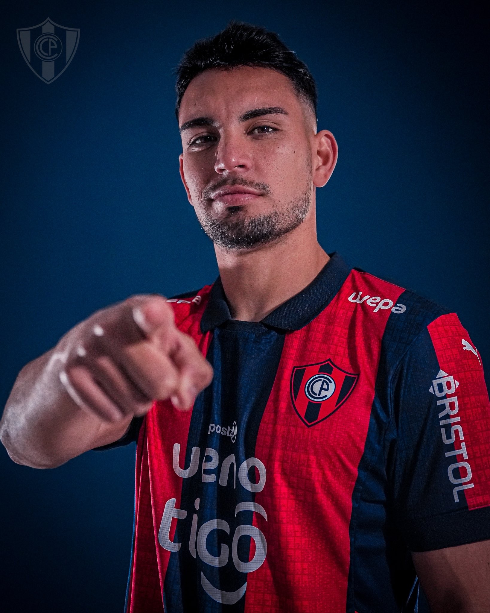 Cerro Porteño anuncia Fabrizio Peralta, do Cruzeiro