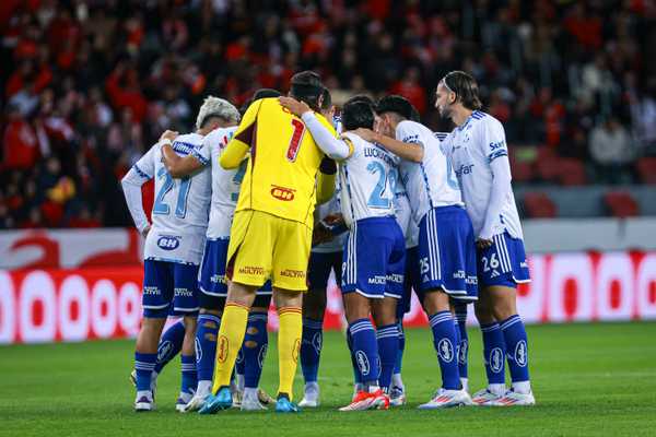 Nova formação do Cruzeiro: Seabra testa diferentes times em busca do time ideal.