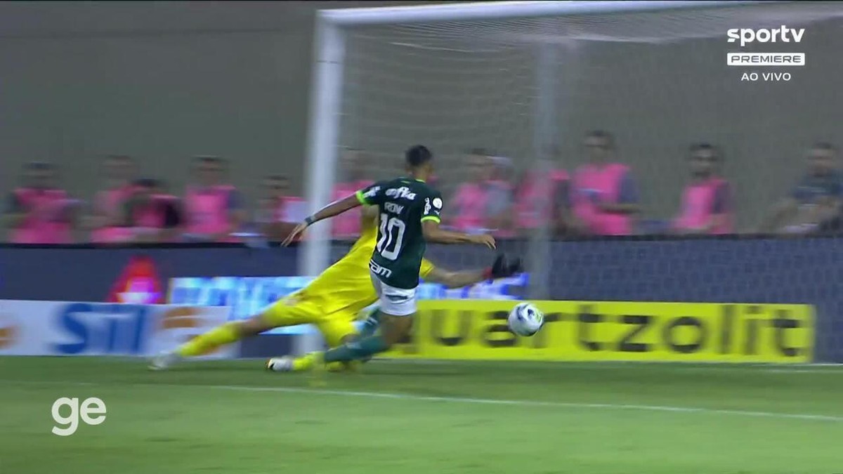 Rony cita alívio por encerrar jejum de quase três meses no Palmeiras e projeta Brasileirão: 