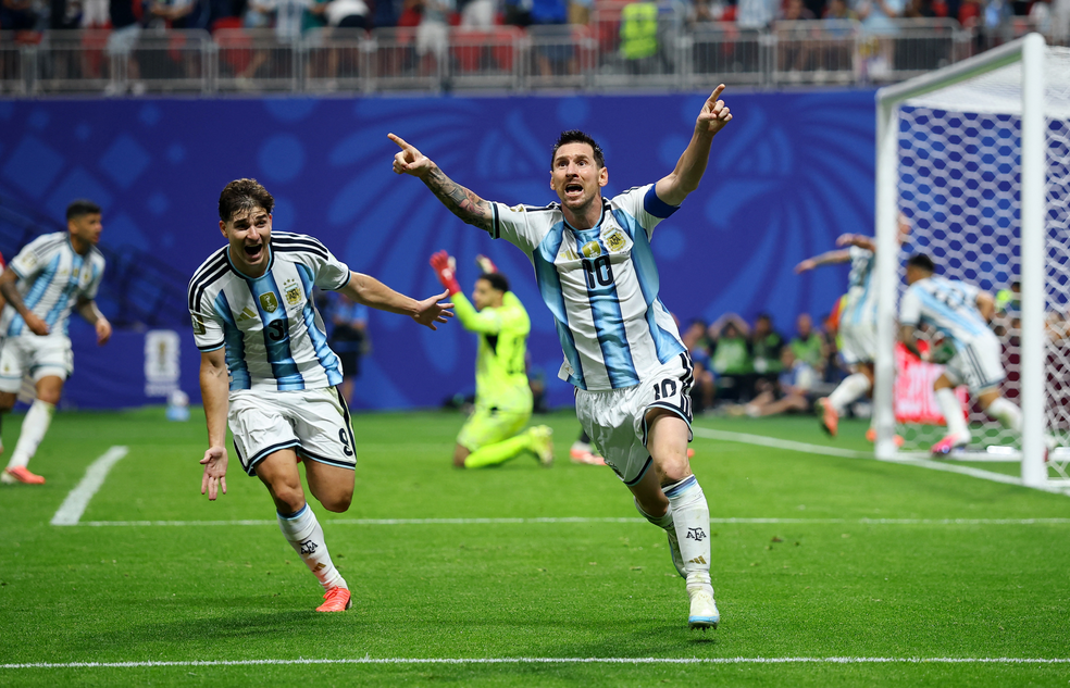 Lionel Messi comemora o gol em Argentina x Egito — Foto: REUTERS/Carlos Barria