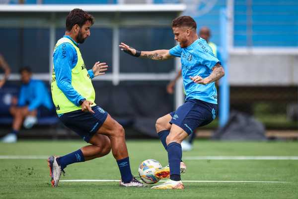 Dupla inédita Cuéllar e Villasanti pode reforçar meio-campo do Grêmio em breve