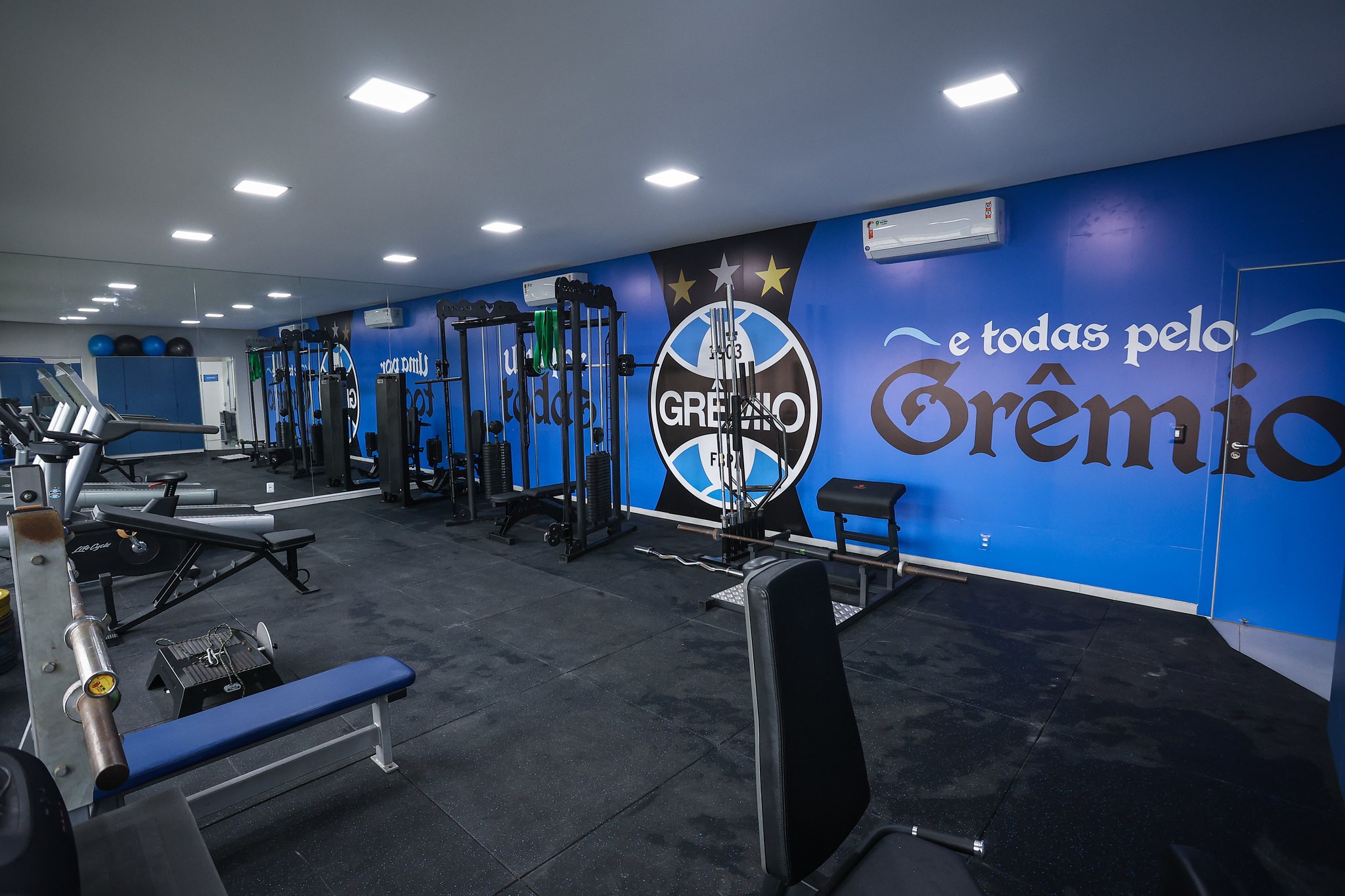 Grêmio inaugura CT para o futebol feminino em parceria com Marcelo Grohe e Galatto