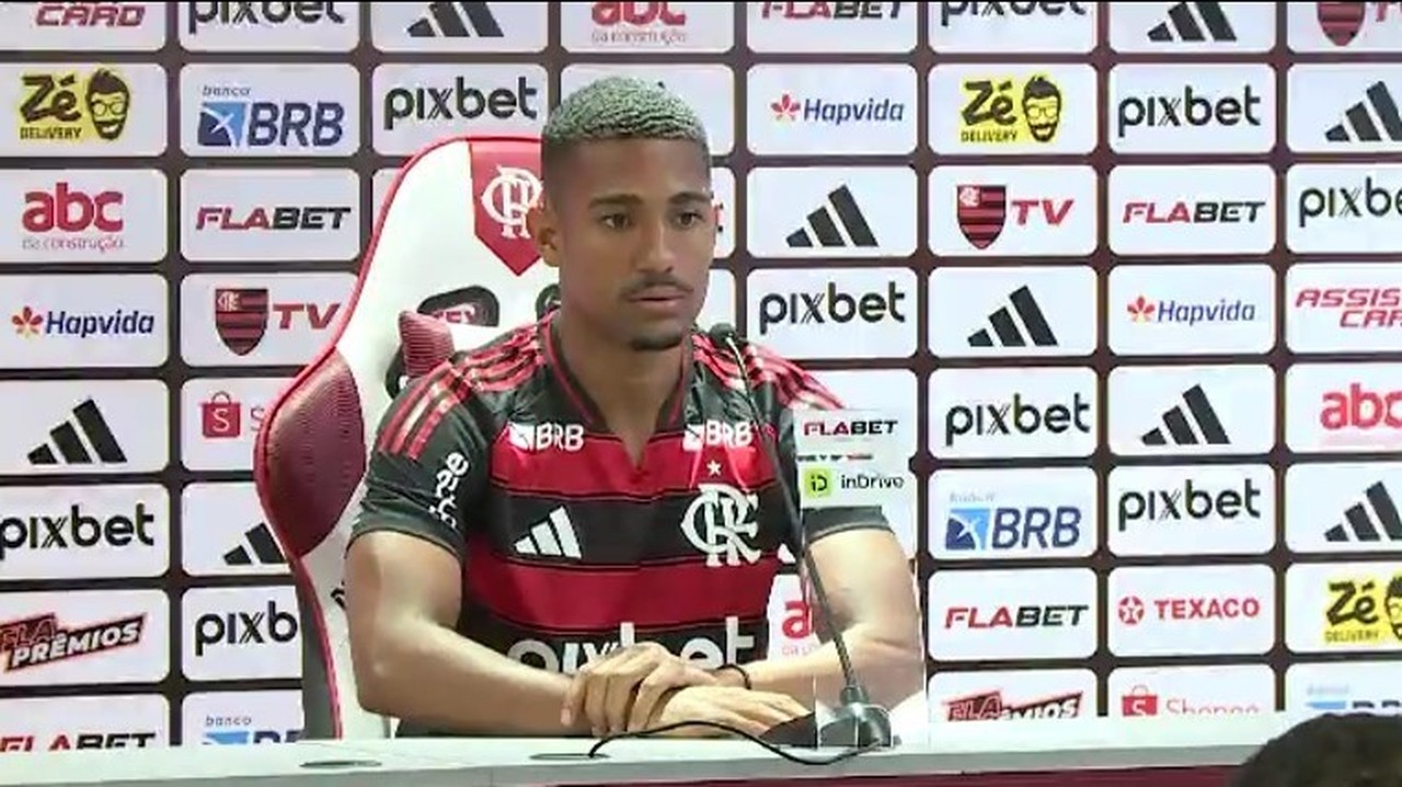 Victor Hugo volta a ser relacionado no Flamengo, e Luiz Araújo é desfalque contra o Ceará; veja lista