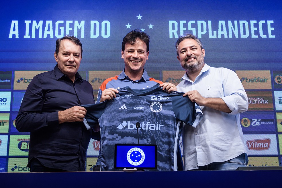 Pedro Lourenço, Fernando Diniz e Alexandre Mattos — Foto: Gustavo Aleixo/ Cruzeiro