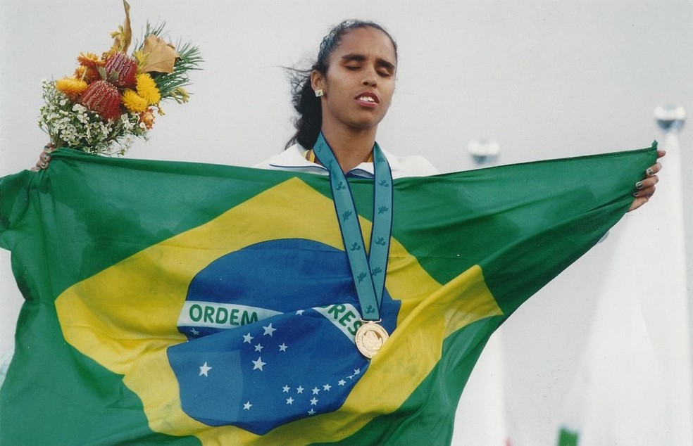 Adria dos Santos foi uma das primeiras a se destacar nas Paralimpíadas — Foto: Divulgação
