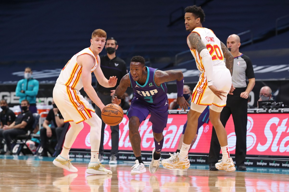 Rodada da NBA tem assistência quase sem querer, mergulho no chão e ...