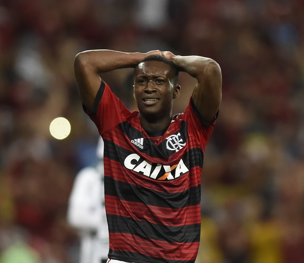 Marlos Moreno com a camisa do Flamengo &mdash; Foto: Andr&eacute; Dur&atilde;o