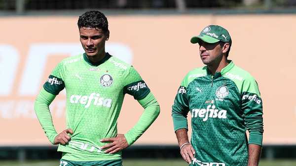 Retorno de Ríos intensifica disputa no meio-campo do Palmeiras