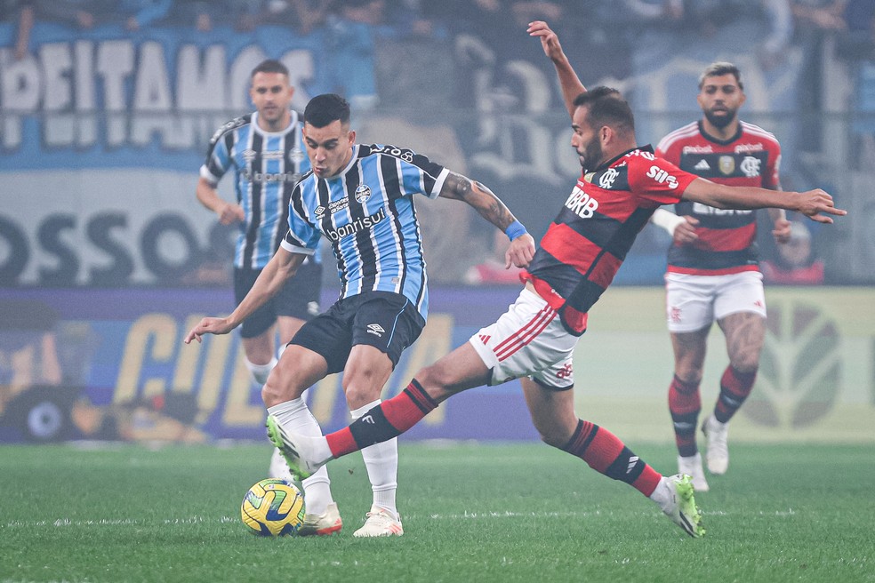 Wesley suspenso para a volta contra o Grêmio, este seria seu substituto no  Flamengo