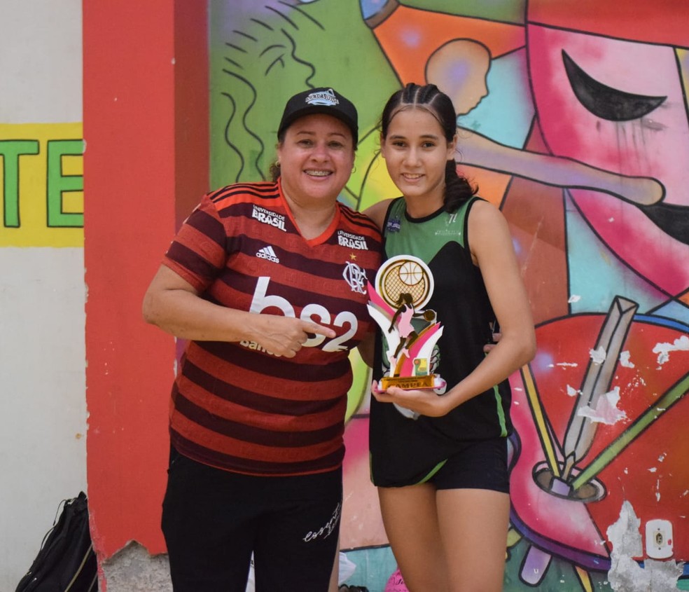 Júlia Pontes (D), campeã do torneio de agilidade 2025 — Foto: Arquivo pessoal/Manielden Távora