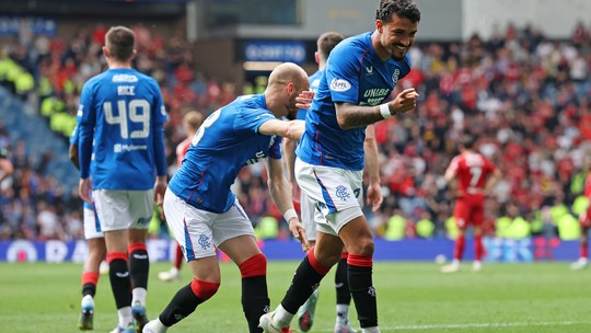Palmeiras prepara anúncio da 3ª contratação na janela, aguarda Jefté e tenta mais dois reforços - Foto: (MacNicol/Getty Images)