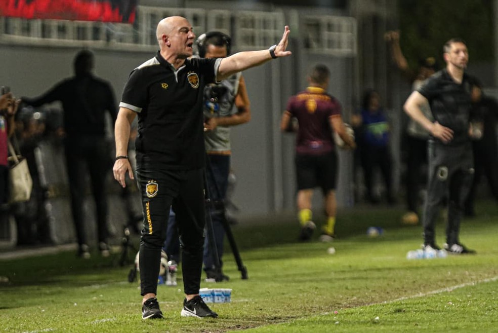 M&aacute;rcio Zanardi, t&eacute;cnico do Amazonas &mdash; Foto: Jo&atilde;o Normando/Amazonas FC