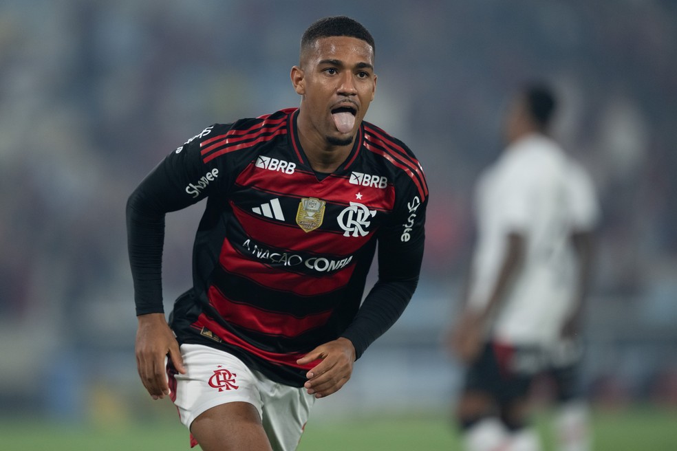 Samuel Lino tem dois gols e quatro assistncias em um ms de Flamengo  Foto: Jorge Rodrigues/AGIF